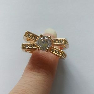 14k yellow gold white sapphire ring